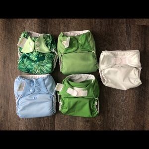 5 BumGenius Cloth Diapers